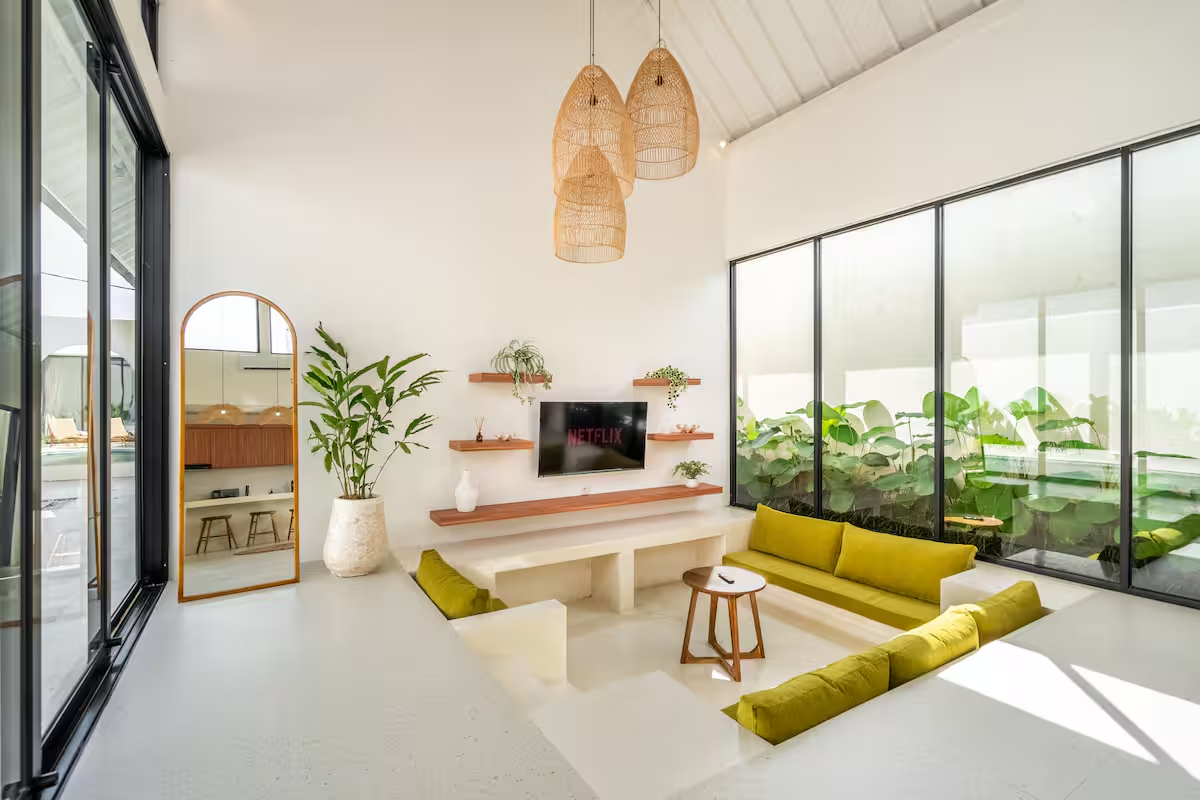 Casa de Pearl Living Room